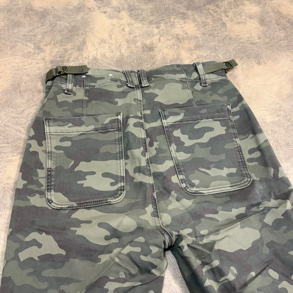 American Eagle Utility Pants Womens 4 Green Camo Next Level Stretch Slim Leg